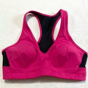 Victoria’s Secret 👙 VSX Sexy Sport Bra Size Small